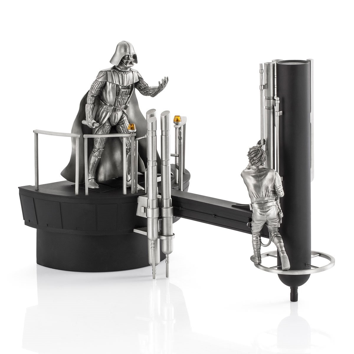 #Limited Edition Luke vs Vader Diorama