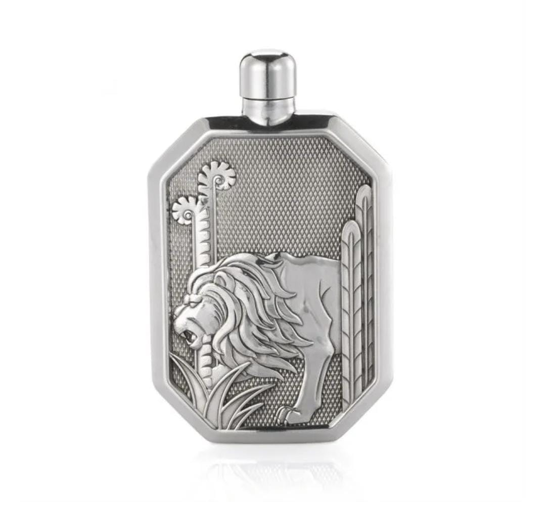 #Lion Hip Flask LG - Savannah