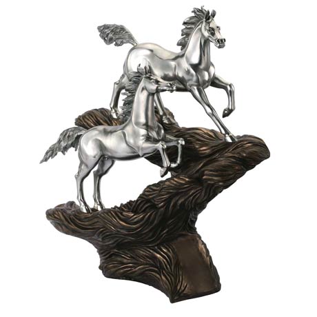 The Horse - Quest of Victory Figurine